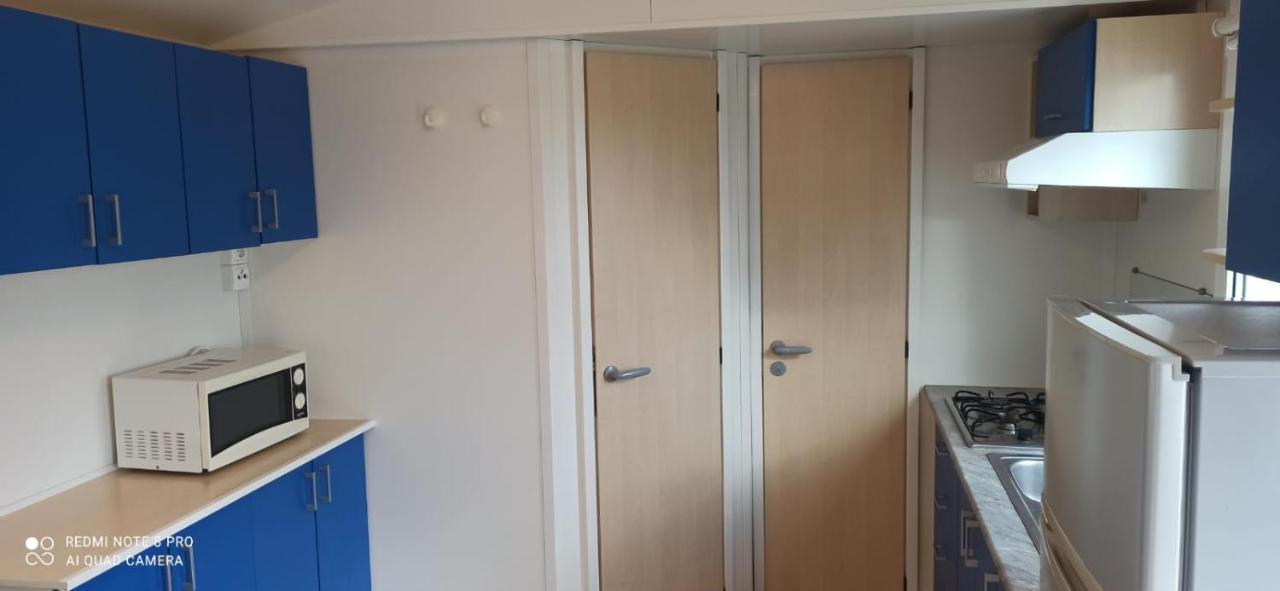 Casita Mh Acogedora Para 6 Con Jacuzzy Chiclana de la Frontera Luaran gambar