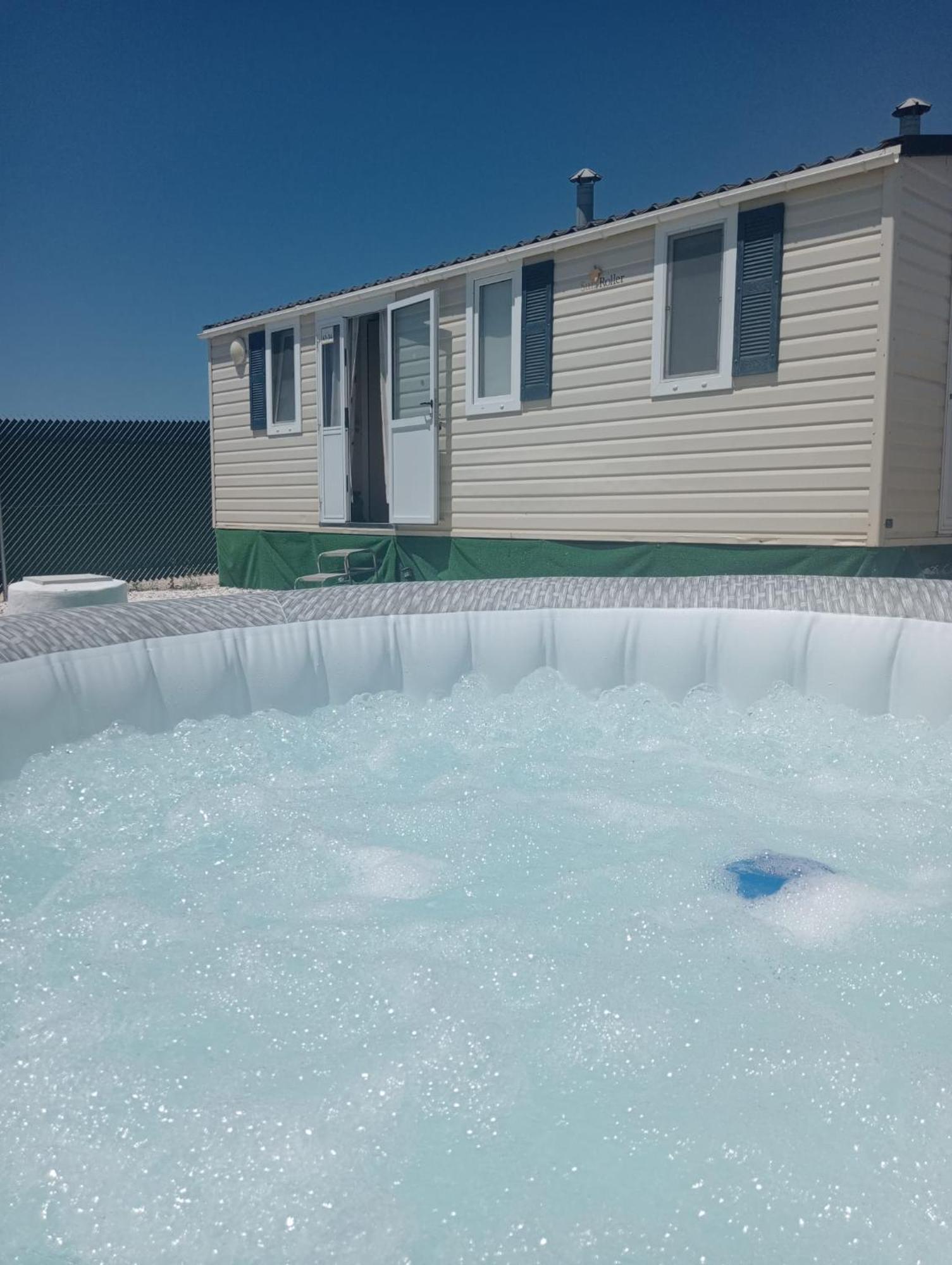 Casita Mh Acogedora Para 6 Con Jacuzzy Chiclana de la Frontera Luaran gambar